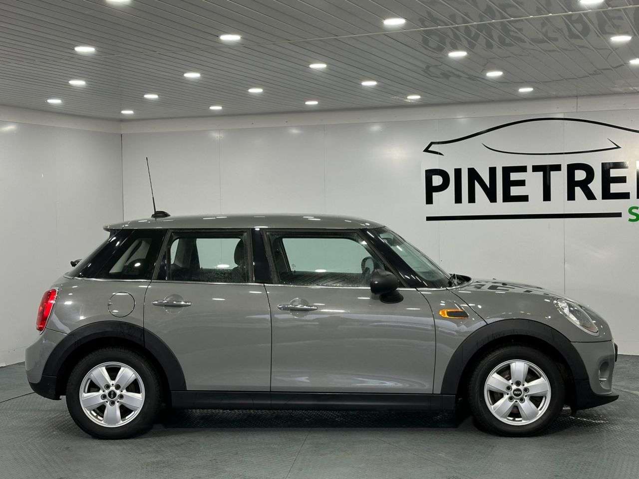 2017 MINI HATCH 2017 MINI HATCH