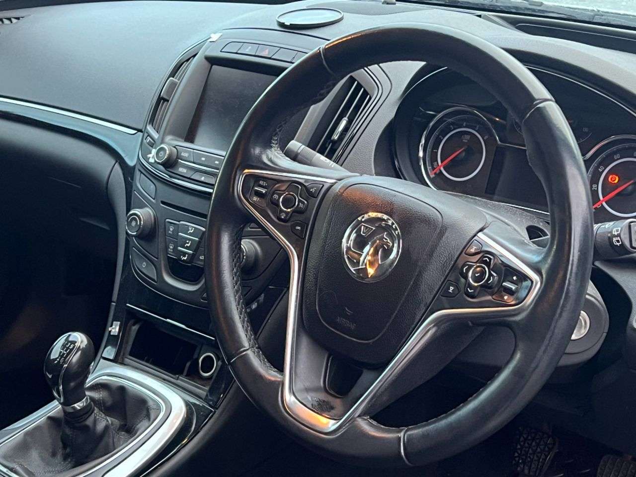 A 2014 VAUXHALL INSIGNIA 2.0 CDTi ecoFLEX Tech Line Sports Tourer 5dr Diesel Manual Euro 5 (s/s) (14 A 2014 VAUXHALL INSIGNIA 2.0 CDTi ecoFLEX Tech Line Sports Tourer 5dr Diesel Manual Euro 5 (s/s) (14