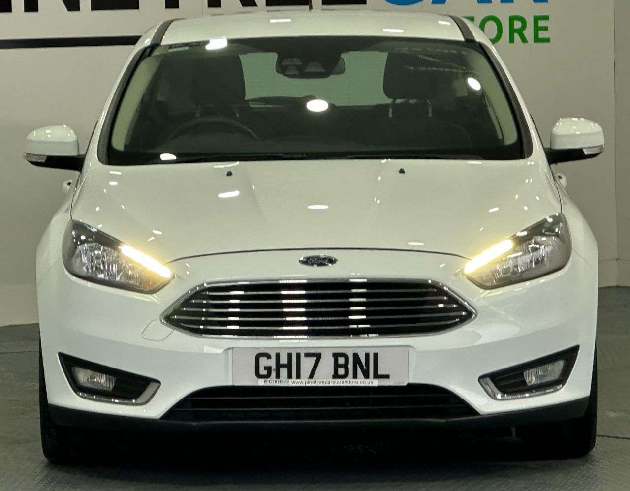 A 2017 FORD FOCUS 1.5 TDCi Titanium Hatchback 5dr Diesel Manual Euro 6 (s/s) (120 ps) A 2017 FORD FOCUS 1.5 TDCi Titanium Hatchback 5dr Diesel Manual Euro 6 (s/s) (120 ps)