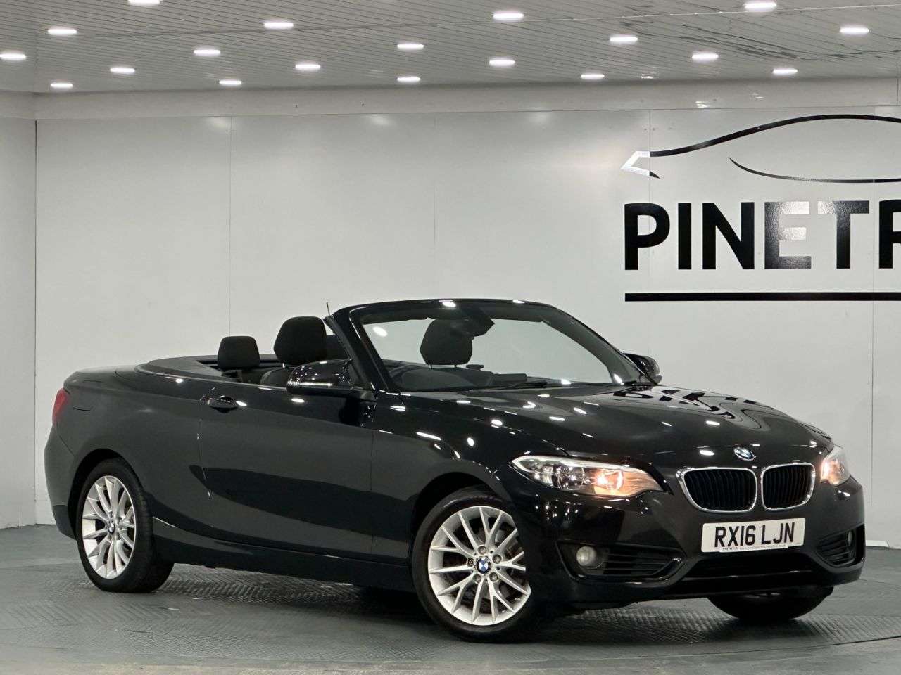 A 2016 BMW 2 SERIES 1.5 218i SE Convertible 2dr Petrol Auto Euro 6 (s/s) (136 ps) A 2016 BMW 2 SERIES 1.5 218i SE Convertible 2dr Petrol Auto Euro 6 (s/s) (136 ps)