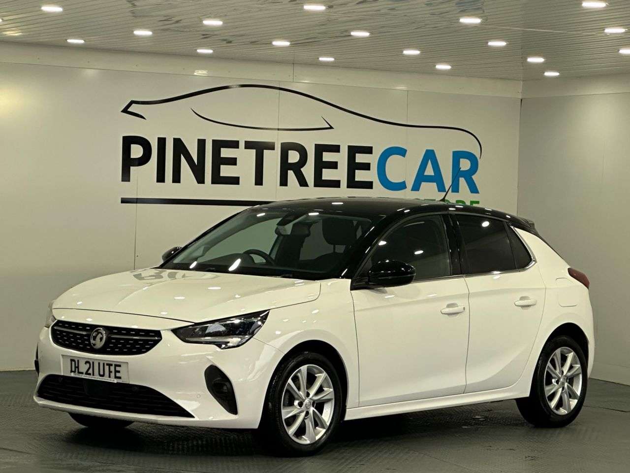 A 2021 VAUXHALL CORSA 1.5 Turbo D Elite Hatchback 5dr Diesel Manual Euro 6 (s/s) (102 ps) A 2021 VAUXHALL CORSA 1.5 Turbo D Elite Hatchback 5dr Diesel Manual Euro 6 (s/s) (102 ps)