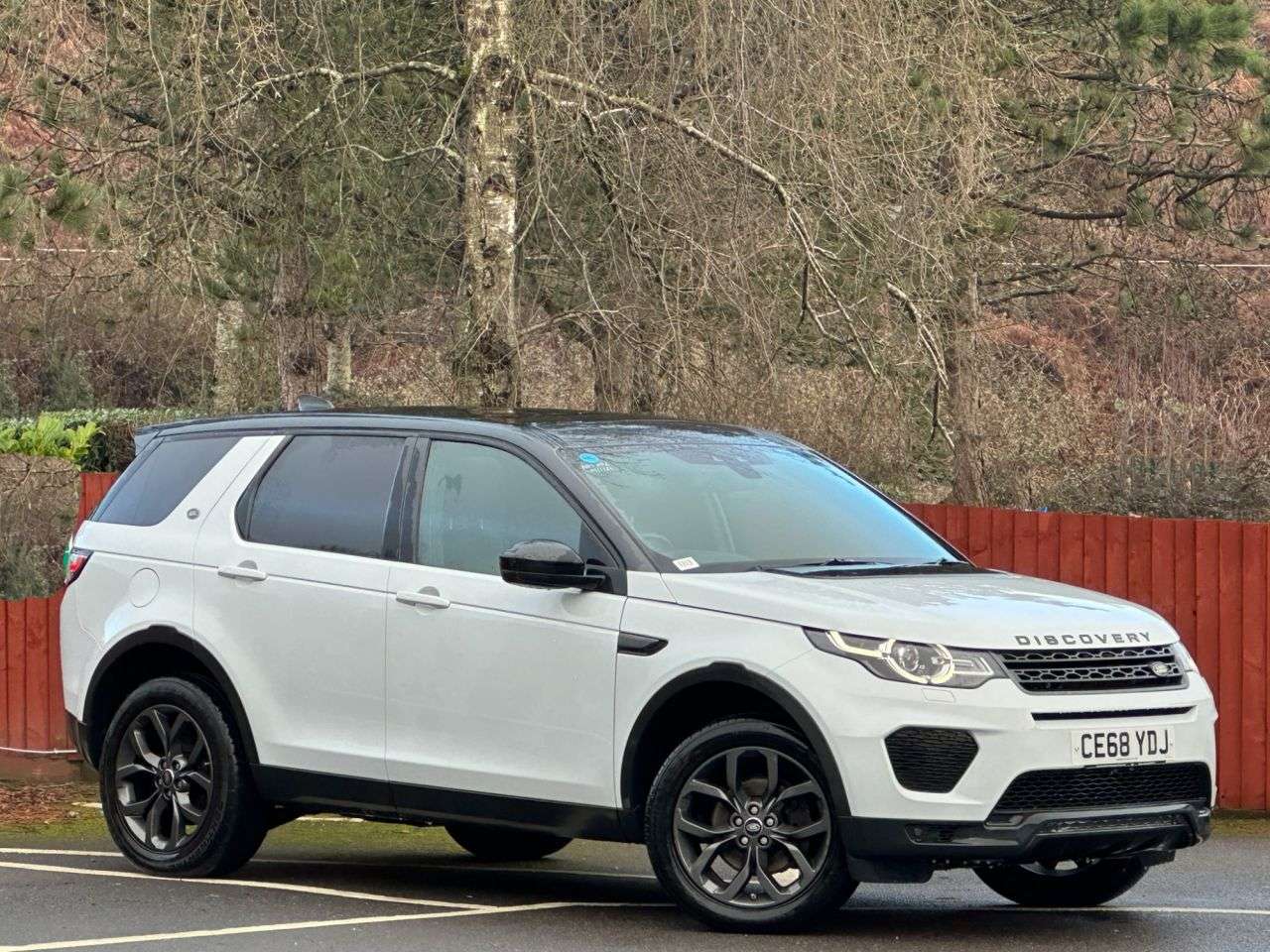 A 2018 LAND ROVER DISCOVERY SPORT 2.0 TD4 Landmark SUV 5dr Diesel Auto 4WD Euro 6 (s/s) (180 ps) A 2018 LAND ROVER DISCOVERY SPORT 2.0 TD4 Landmark SUV 5dr Diesel Auto 4WD Euro 6 (s/s) (180 ps)