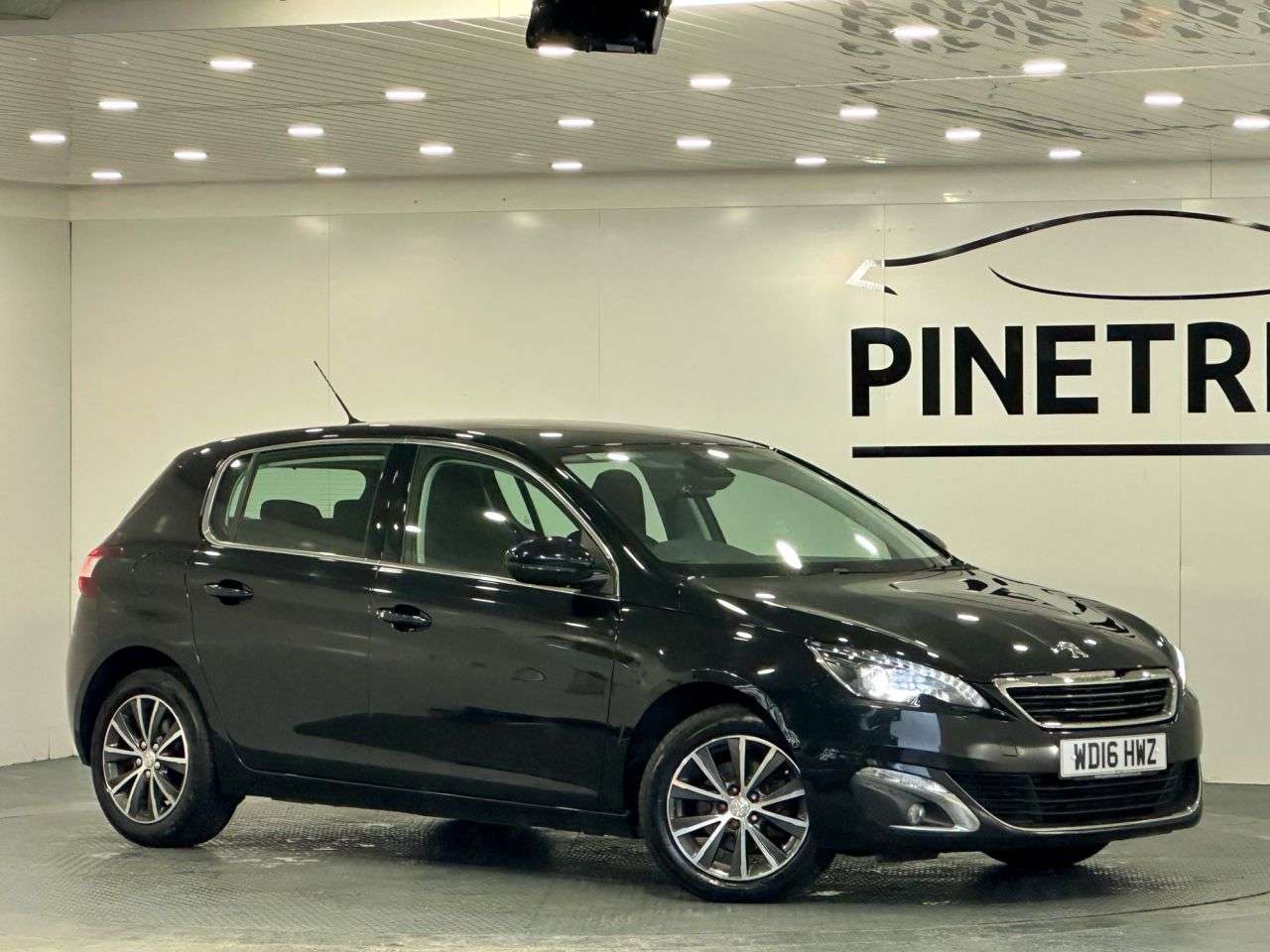 A 2016 PEUGEOT 308 1.6 BlueHDi Allure Hatchback 5dr Diesel Manual Euro 6 (s/s) (120 ps) A 2016 PEUGEOT 308 1.6 BlueHDi Allure Hatchback 5dr Diesel Manual Euro 6 (s/s) (120 ps)