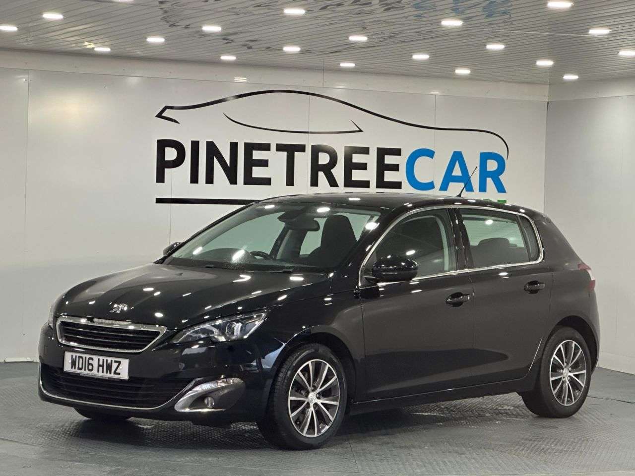 A 2016 PEUGEOT 308 1.6 BlueHDi Allure Hatchback 5dr Diesel Manual Euro 6 (s/s) (120 ps) A 2016 PEUGEOT 308 1.6 BlueHDi Allure Hatchback 5dr Diesel Manual Euro 6 (s/s) (120 ps)