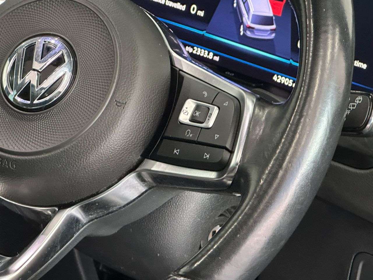 2018 VOLKSWAGEN TIGUAN 2018 VOLKSWAGEN TIGUAN