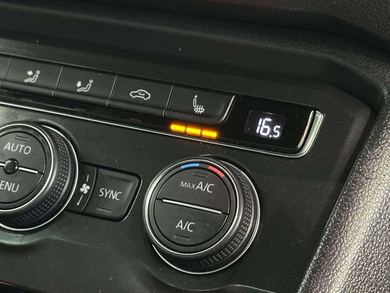 2018 VOLKSWAGEN TIGUAN 2018 VOLKSWAGEN TIGUAN