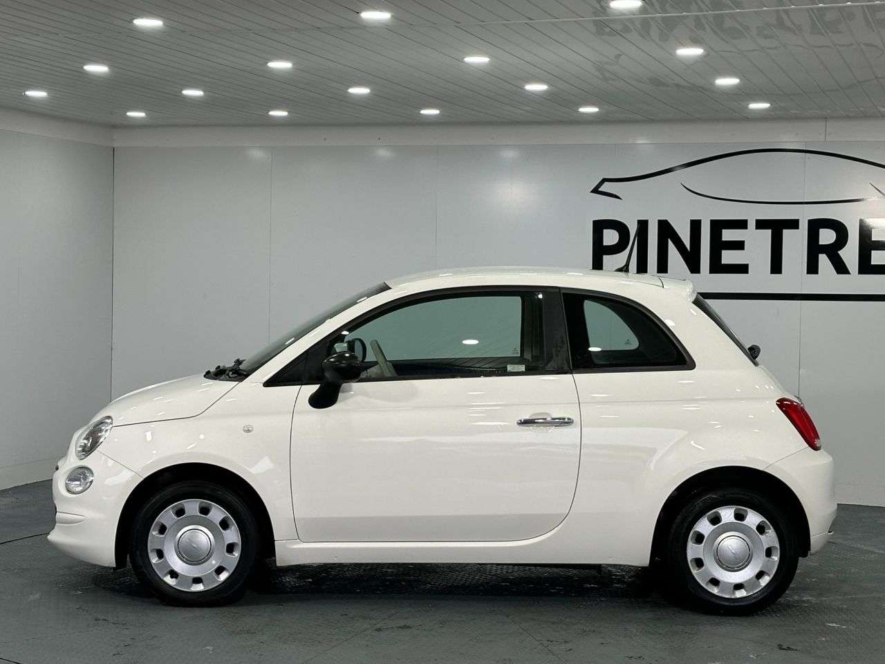 2018 FIAT 500 2018 FIAT 500
