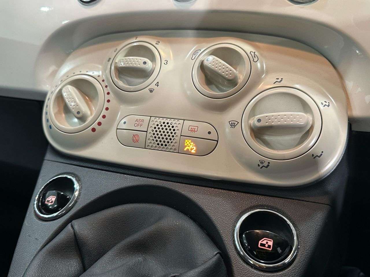 2018 FIAT 500 2018 FIAT 500