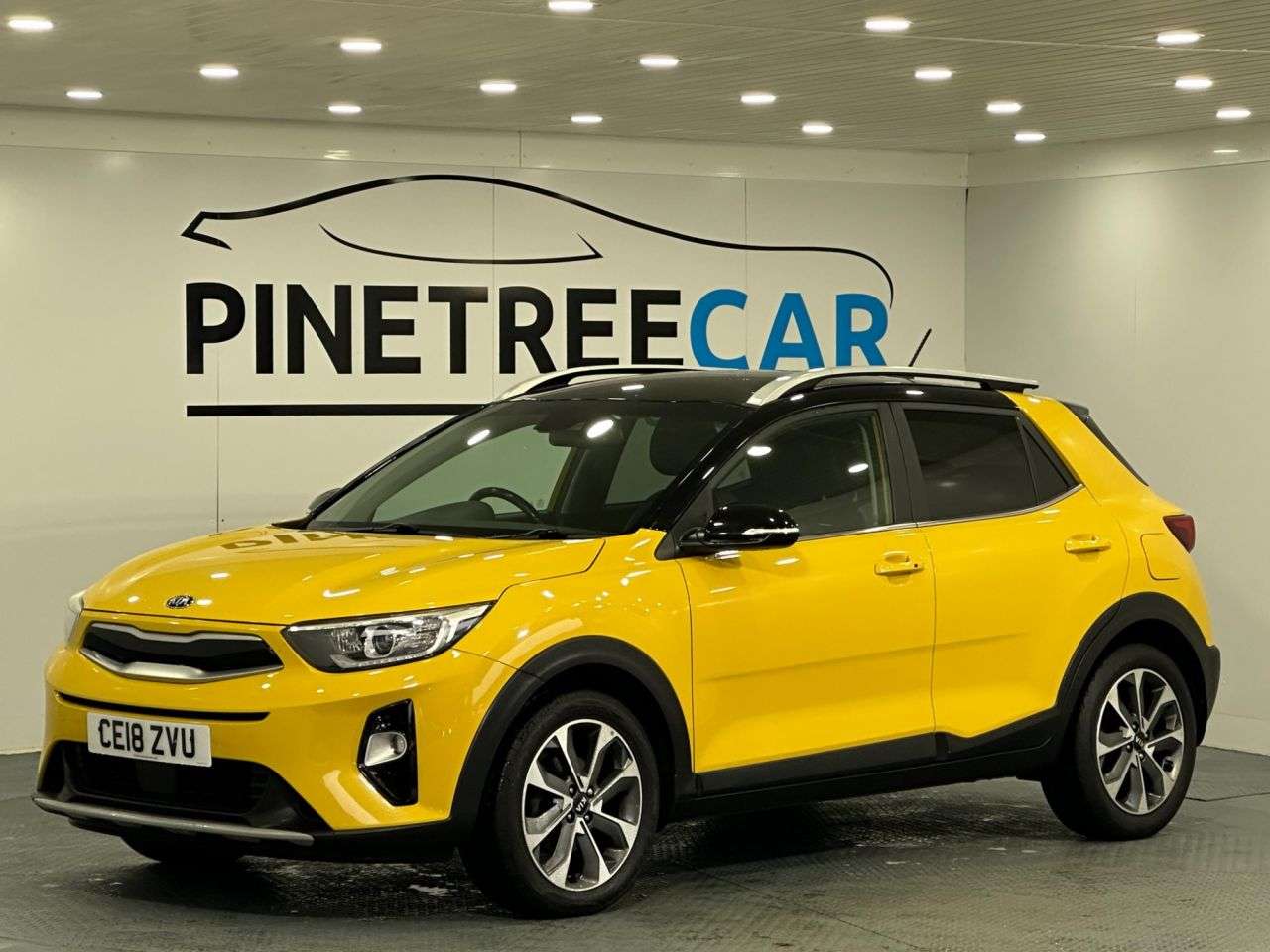 A 2018 KIA STONIC 1.0 T-GDi First Edition SUV 5dr Petrol Manual Euro 6 (s/s) (118 bhp) A 2018 KIA STONIC 1.0 T-GDi First Edition SUV 5dr Petrol Manual Euro 6 (s/s) (118 bhp)