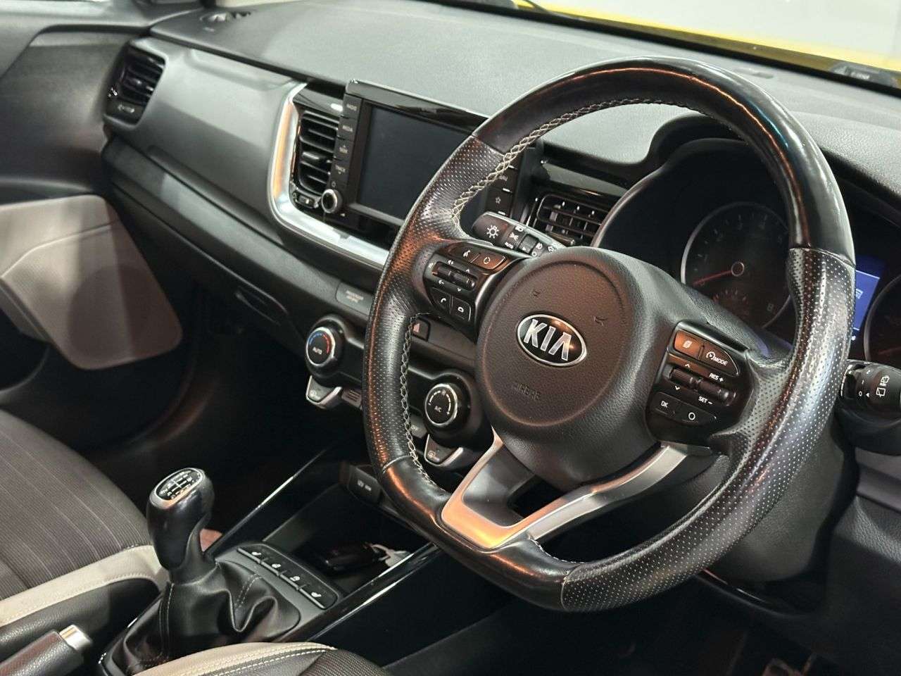 2018 KIA STONIC 2018 KIA STONIC