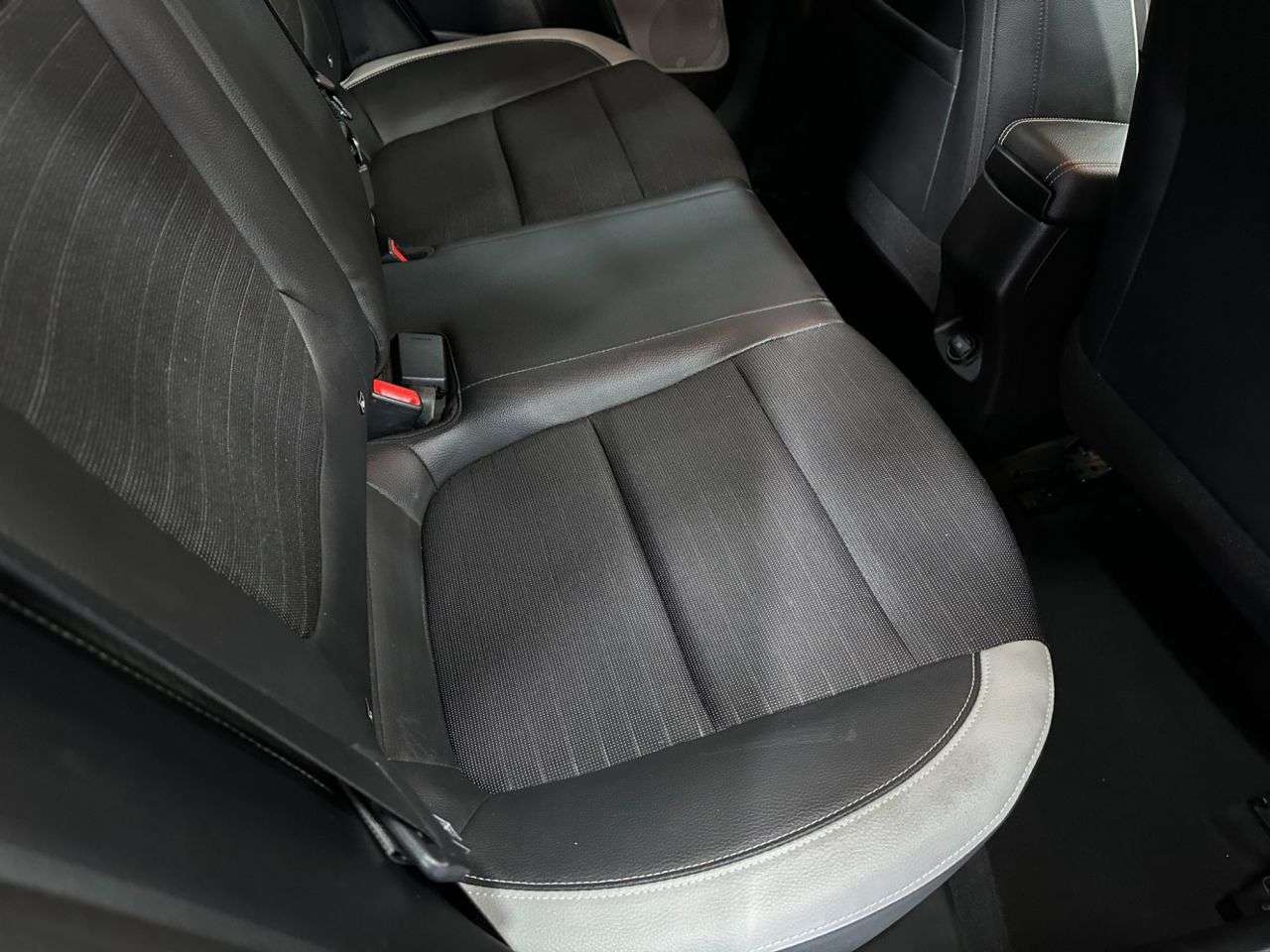 2018 KIA STONIC 2018 KIA STONIC