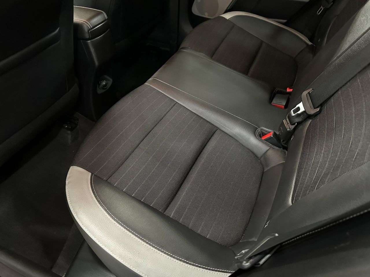 2018 KIA STONIC 2018 KIA STONIC