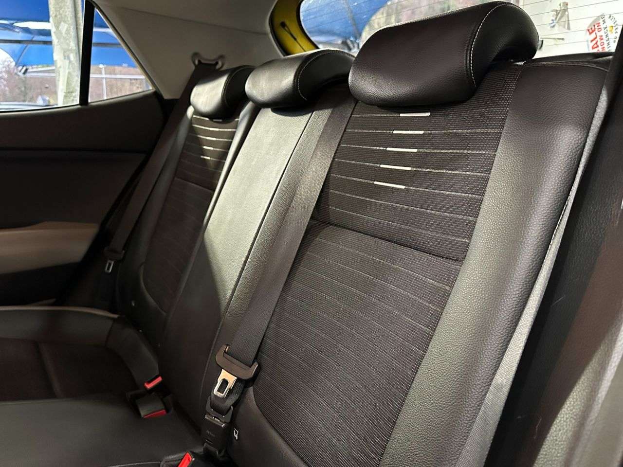 2018 KIA STONIC 2018 KIA STONIC