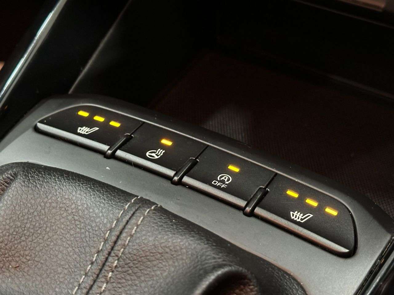 2018 KIA STONIC 2018 KIA STONIC