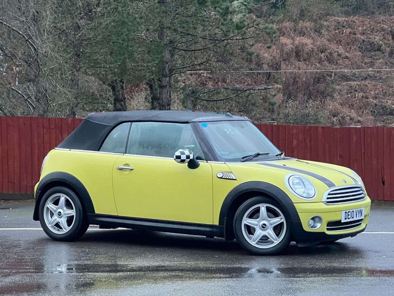 A 2010 MINI CONVERTIBLE 1.6 Cooper Convertible 2dr Petrol Manual Euro 5 (122 ps) A 2010 MINI CONVERTIBLE 1.6 Cooper Convertible 2dr Petrol Manual Euro 5 (122 ps)