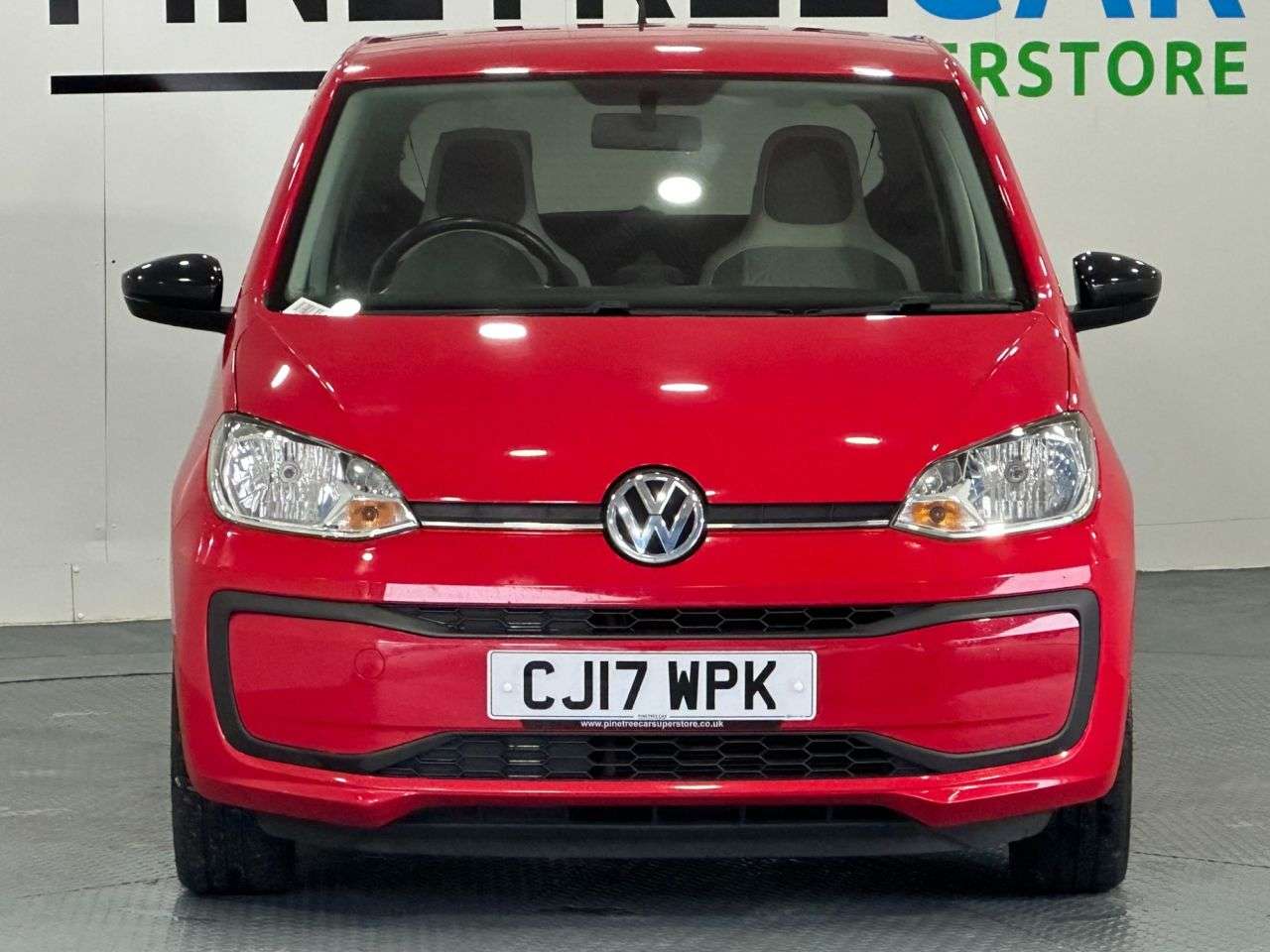 A 2017 VOLKSWAGEN UP! 1.0 up! beats Hatchback 5dr Petrol Manual Euro 6 (s/s) (60 ps) A 2017 VOLKSWAGEN UP! 1.0 up! beats Hatchback 5dr Petrol Manual Euro 6 (s/s) (60 ps)