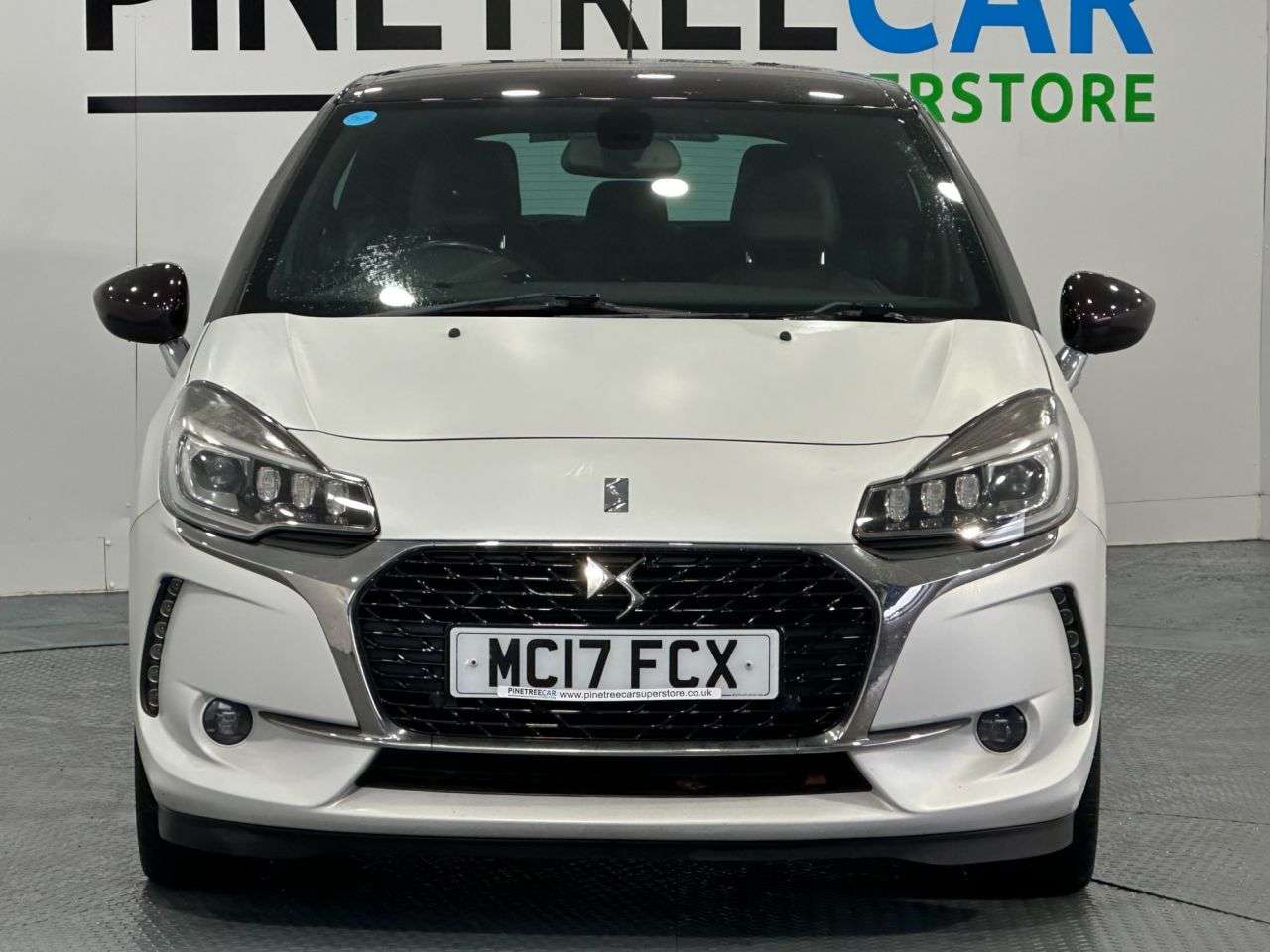 A 2017 DS AUTOMOBILES DS 3 1.2 PureTech Givenchy Le Makeup Hatchback 3dr Petrol Manual Euro 6 (s/s) (1 A 2017 DS AUTOMOBILES DS 3 1.2 PureTech Givenchy Le Makeup Hatchback 3dr Petrol Manual Euro 6 (s/s) (1