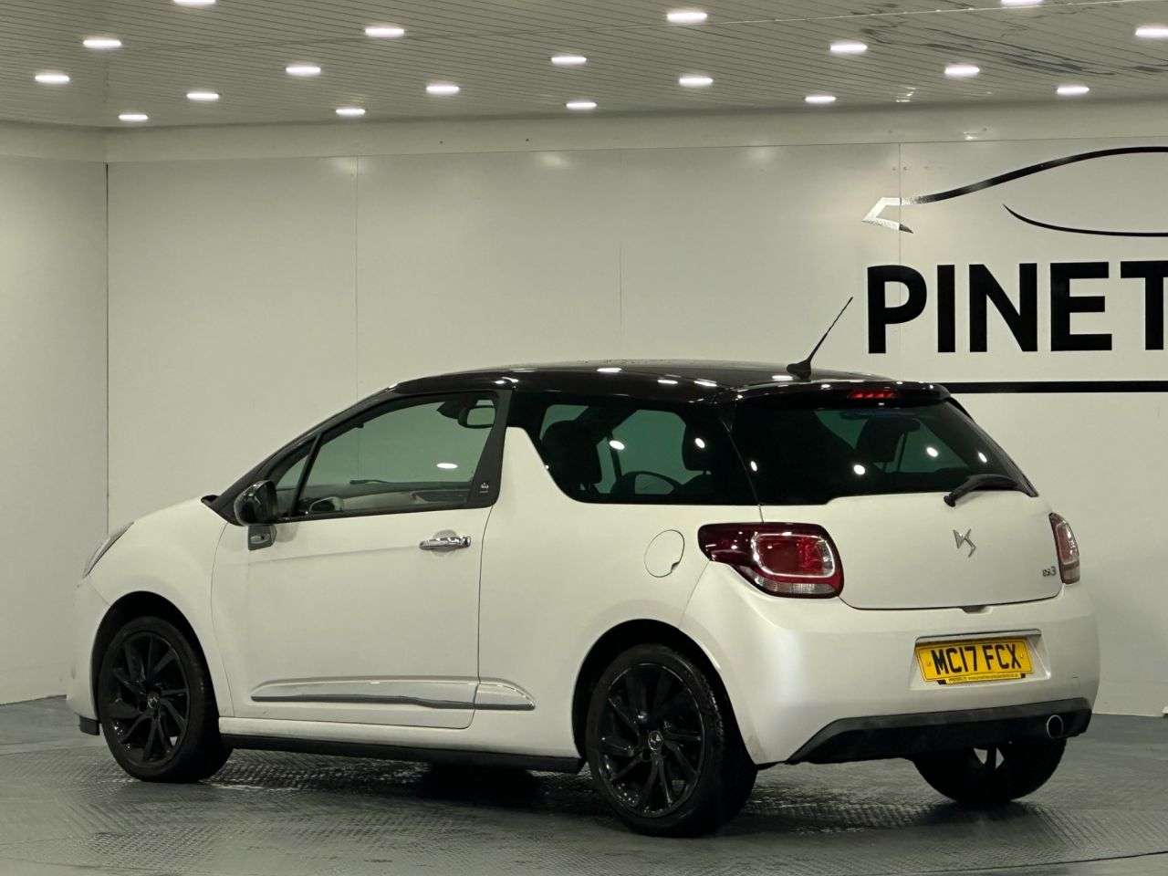 2017 DS AUTOMOBILES DS 3 2017 DS AUTOMOBILES DS 3