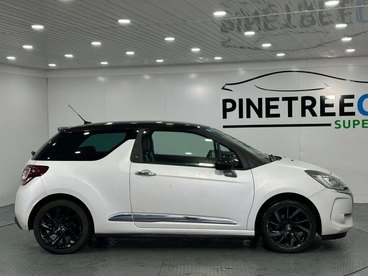 2017 DS AUTOMOBILES DS 3 2017 DS AUTOMOBILES DS 3