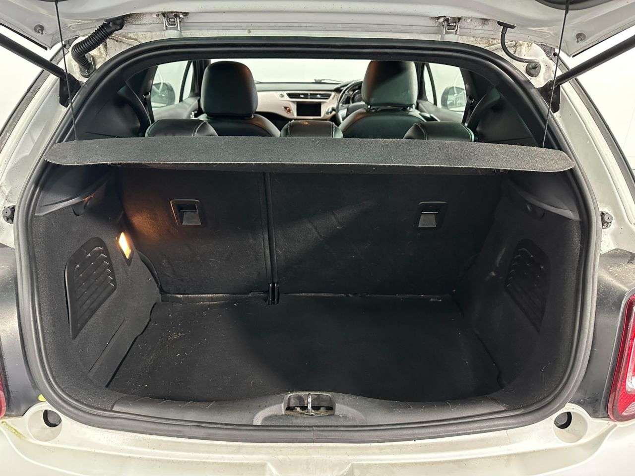 2017 DS AUTOMOBILES DS 3 2017 DS AUTOMOBILES DS 3