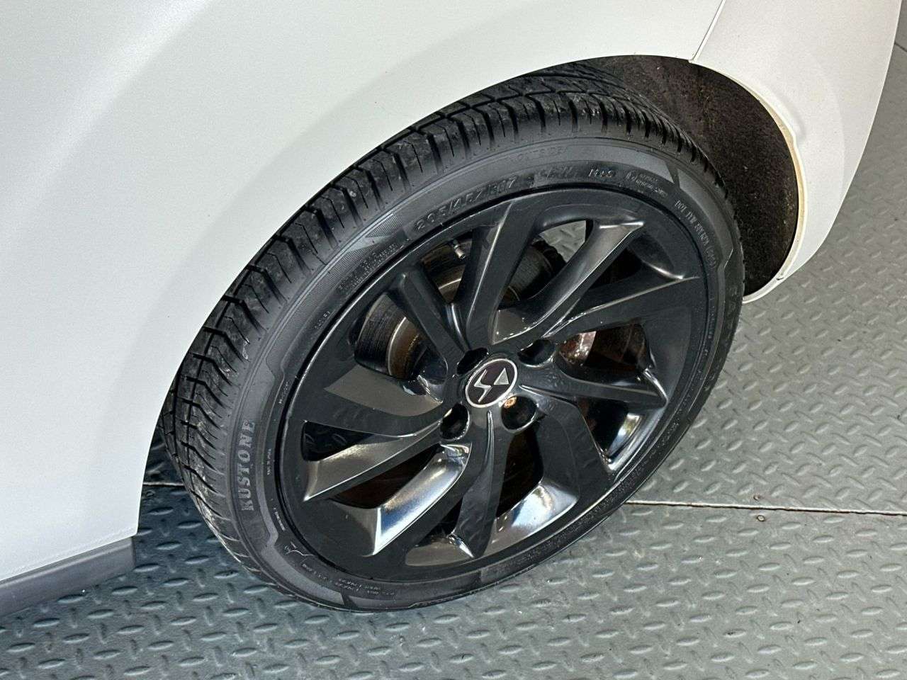 2017 DS AUTOMOBILES DS 3 2017 DS AUTOMOBILES DS 3