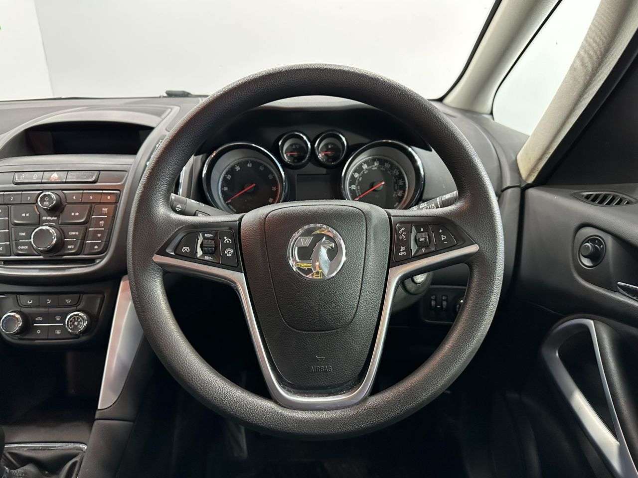 2015 VAUXHALL ZAFIRA TOURER 2015 VAUXHALL ZAFIRA TOURER