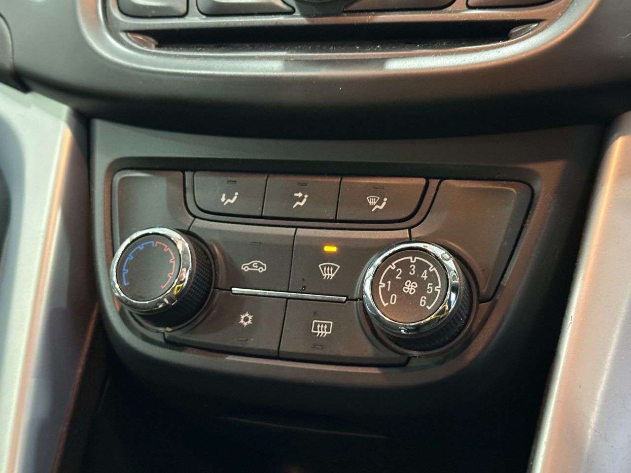 2015 VAUXHALL ZAFIRA TOURER 2015 VAUXHALL ZAFIRA TOURER