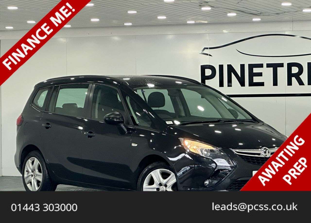 A 2015 VAUXHALL ZAFIRA TOURER 1.4i Turbo Exclusiv MPV 5dr Petrol Manual Euro 6 (140 ps) A 2015 VAUXHALL ZAFIRA TOURER 1.4i Turbo Exclusiv MPV 5dr Petrol Manual Euro 6 (140 ps)