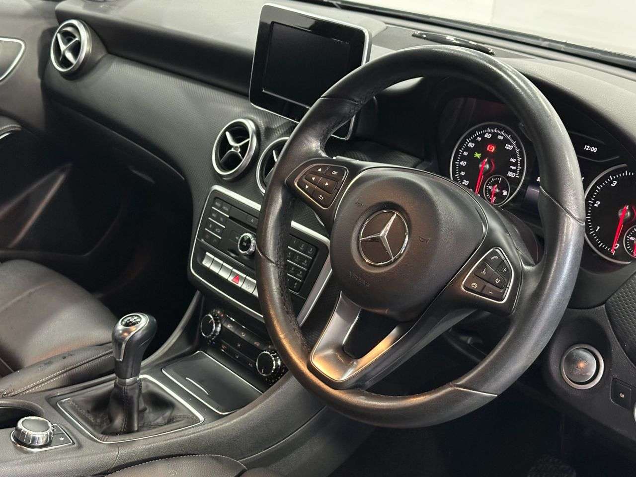 2017 MERCEDES-BENZ A-CLASS 2017 MERCEDES-BENZ A-CLASS