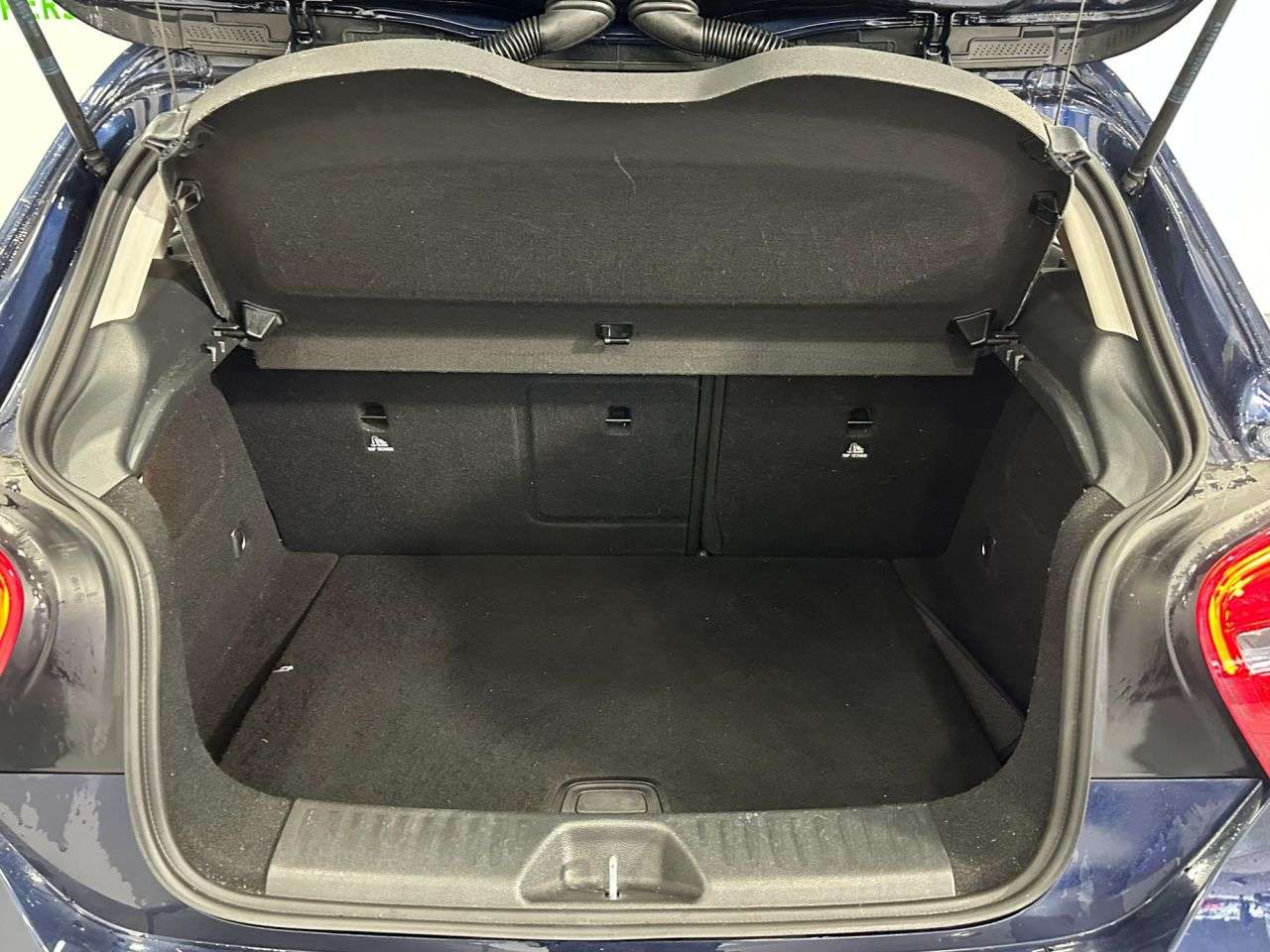 2017 MERCEDES-BENZ A-CLASS 2017 MERCEDES-BENZ A-CLASS