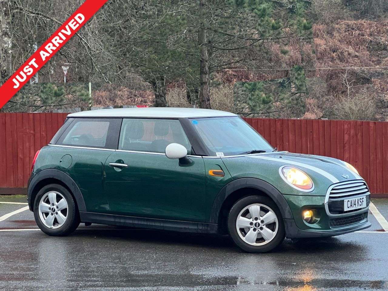 A 2014 MINI HATCH 1.5 Cooper Hatchback 3dr Petrol Manual Euro 6 (s/s) (136 ps) A 2014 MINI HATCH 1.5 Cooper Hatchback 3dr Petrol Manual Euro 6 (s/s) (136 ps)