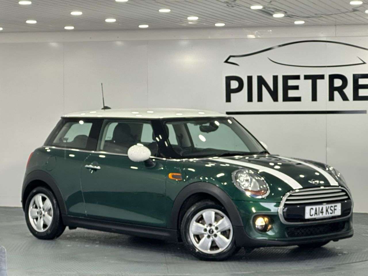 A 2014 MINI HATCH 1.5 Cooper Hatchback 3dr Petrol Manual Euro 6 (s/s) (136 ps) A 2014 MINI HATCH 1.5 Cooper Hatchback 3dr Petrol Manual Euro 6 (s/s) (136 ps)