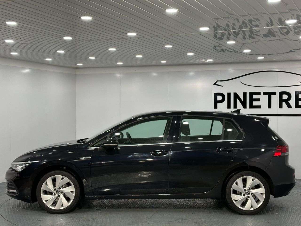 2020 VOLKSWAGEN GOLF 2020 VOLKSWAGEN GOLF
