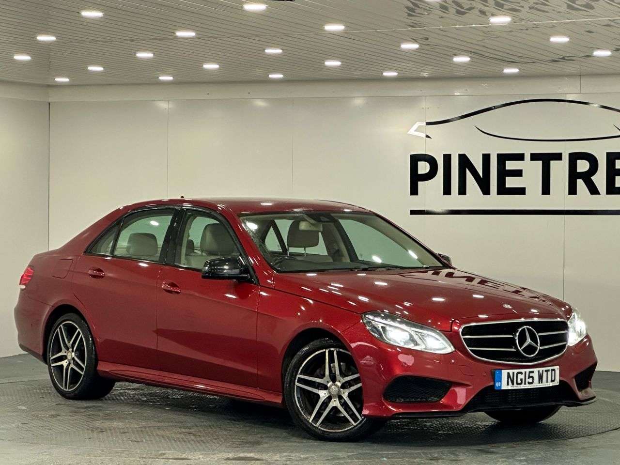 A 2015 MERCEDES-BENZ E-CLASS 2.1 E250 CDI AMG Night Edition Saloon 4dr Diesel G-Tronic+ Euro 5 (s/s) (20 A 2015 MERCEDES-BENZ E-CLASS 2.1 E250 CDI AMG Night Edition Saloon 4dr Diesel G-Tronic+ Euro 5 (s/s) (20