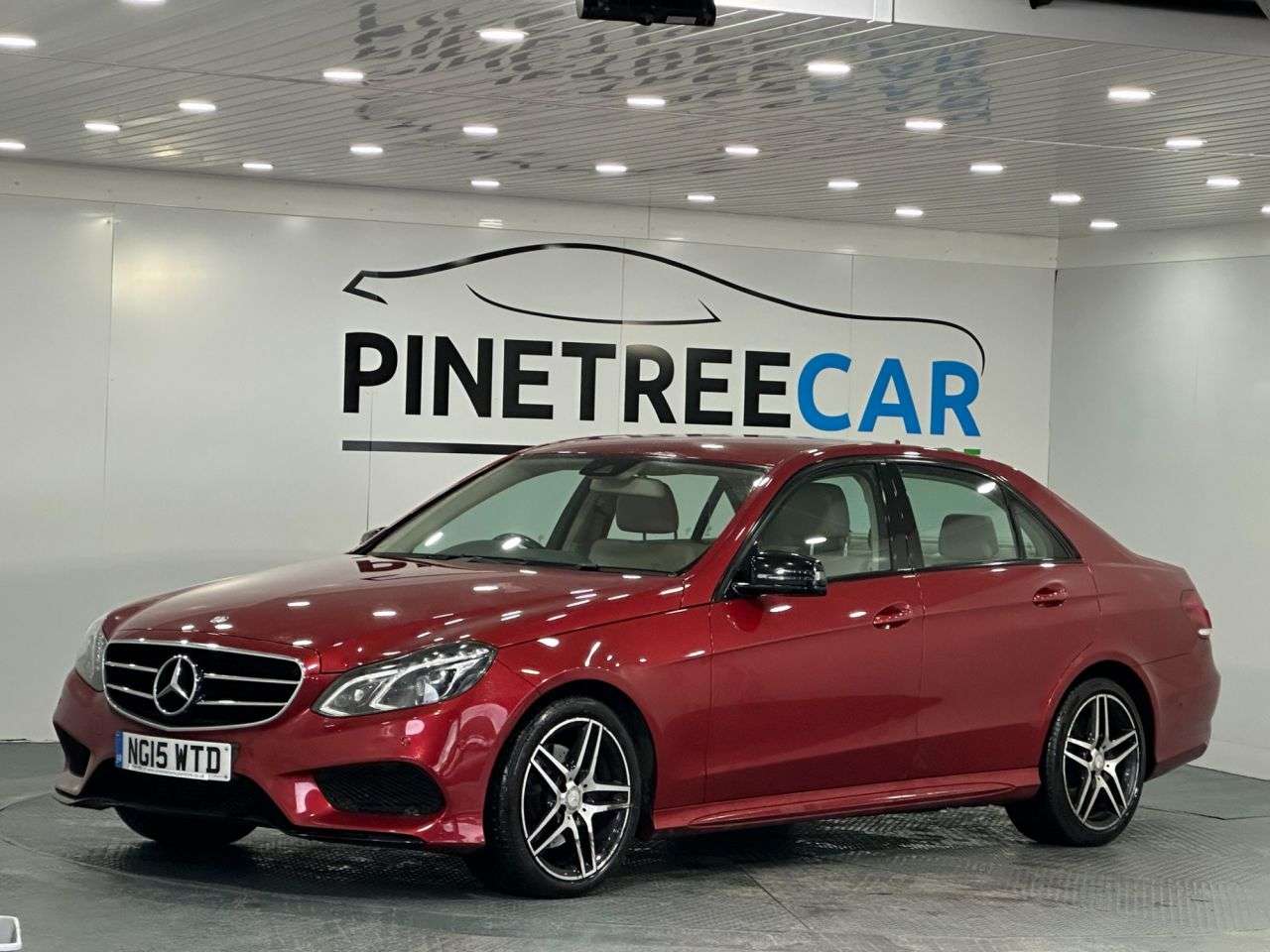 A 2015 MERCEDES-BENZ E-CLASS 2.1 E250 CDI AMG Night Edition Saloon 4dr Diesel G-Tronic+ Euro 5 (s/s) (20 A 2015 MERCEDES-BENZ E-CLASS 2.1 E250 CDI AMG Night Edition Saloon 4dr Diesel G-Tronic+ Euro 5 (s/s) (20