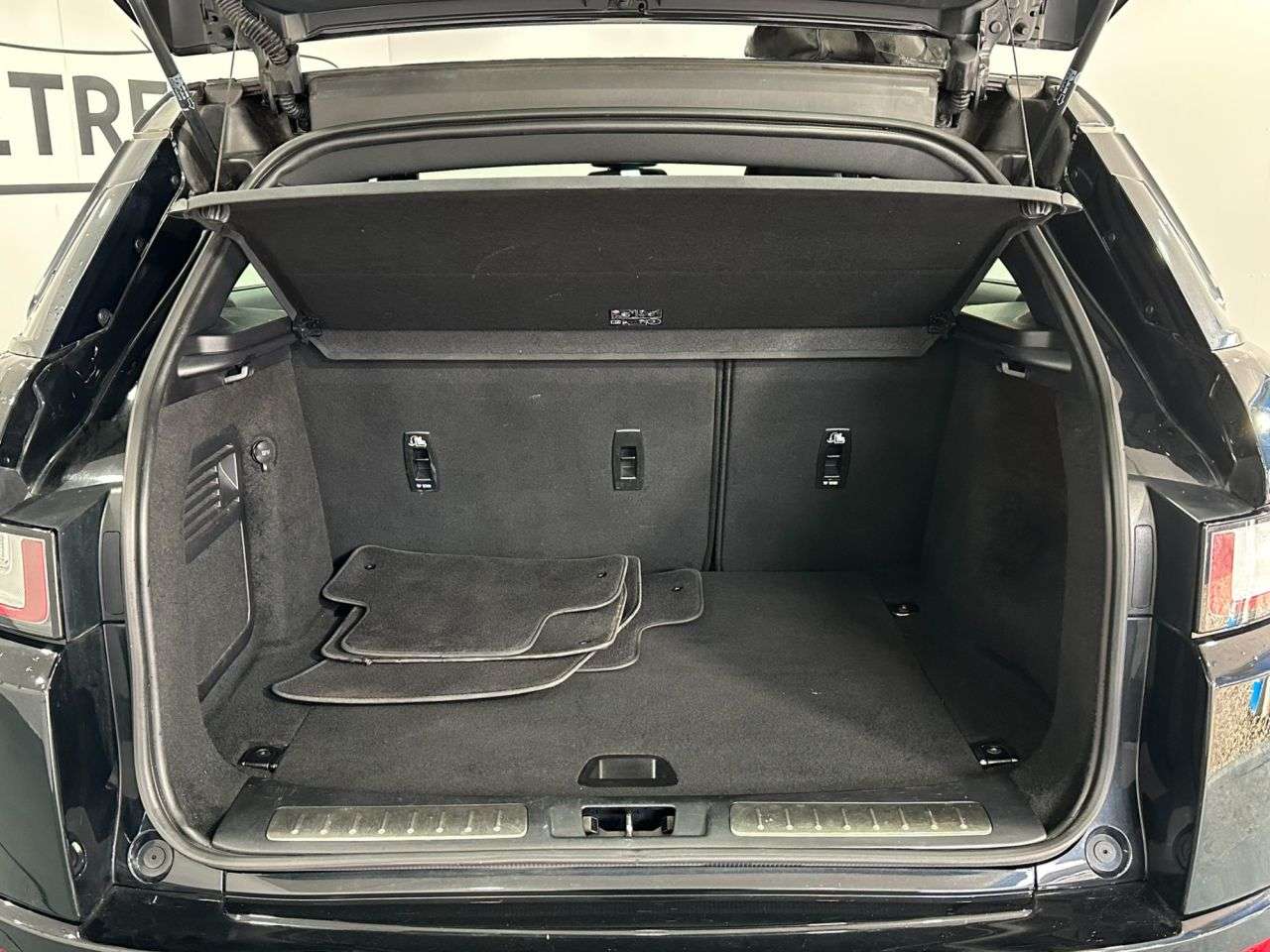 2018 LAND ROVER RANGE ROVER EVOQUE 2018 LAND ROVER RANGE ROVER EVOQUE