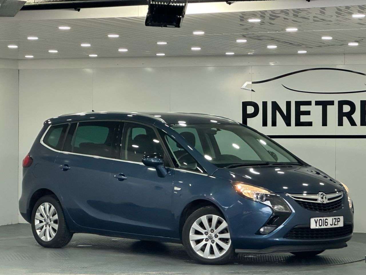 A 2016 VAUXHALL ZAFIRA TOURER 1.4i Turbo Energy MPV 5dr Petrol Manual Euro 6 (140 ps) A 2016 VAUXHALL ZAFIRA TOURER 1.4i Turbo Energy MPV 5dr Petrol Manual Euro 6 (140 ps)