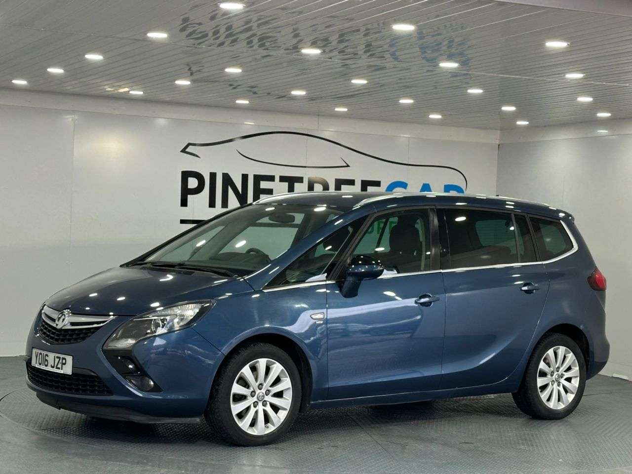 A 2016 VAUXHALL ZAFIRA TOURER 1.4i Turbo Energy MPV 5dr Petrol Manual Euro 6 (140 ps) A 2016 VAUXHALL ZAFIRA TOURER 1.4i Turbo Energy MPV 5dr Petrol Manual Euro 6 (140 ps)