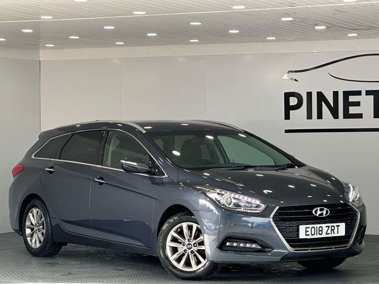 A 2018 HYUNDAI I40 1.7 CRDi Blue Drive SE Nav Business Tourer 5dr Diesel Manual Euro 6 (s/s) ( A 2018 HYUNDAI I40 1.7 CRDi Blue Drive SE Nav Business Tourer 5dr Diesel Manual Euro 6 (s/s) (