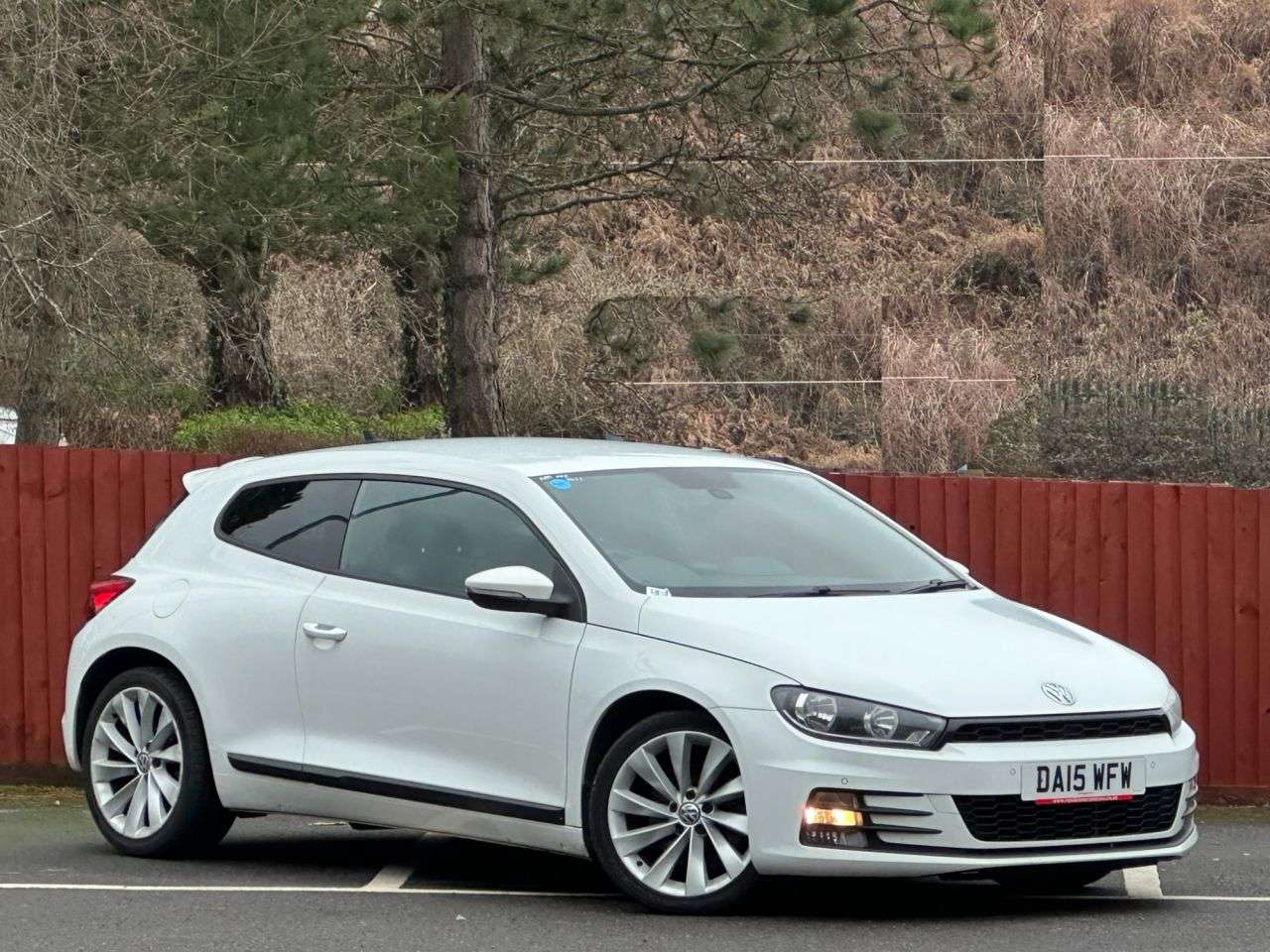 A 2015 VOLKSWAGEN SCIROCCO 2.0 TDI BlueMotion Tech GT Hatchback 3dr Diesel DSG Euro 6 (s/s) (184 ps) A 2015 VOLKSWAGEN SCIROCCO 2.0 TDI BlueMotion Tech GT Hatchback 3dr Diesel DSG Euro 6 (s/s) (184 ps)