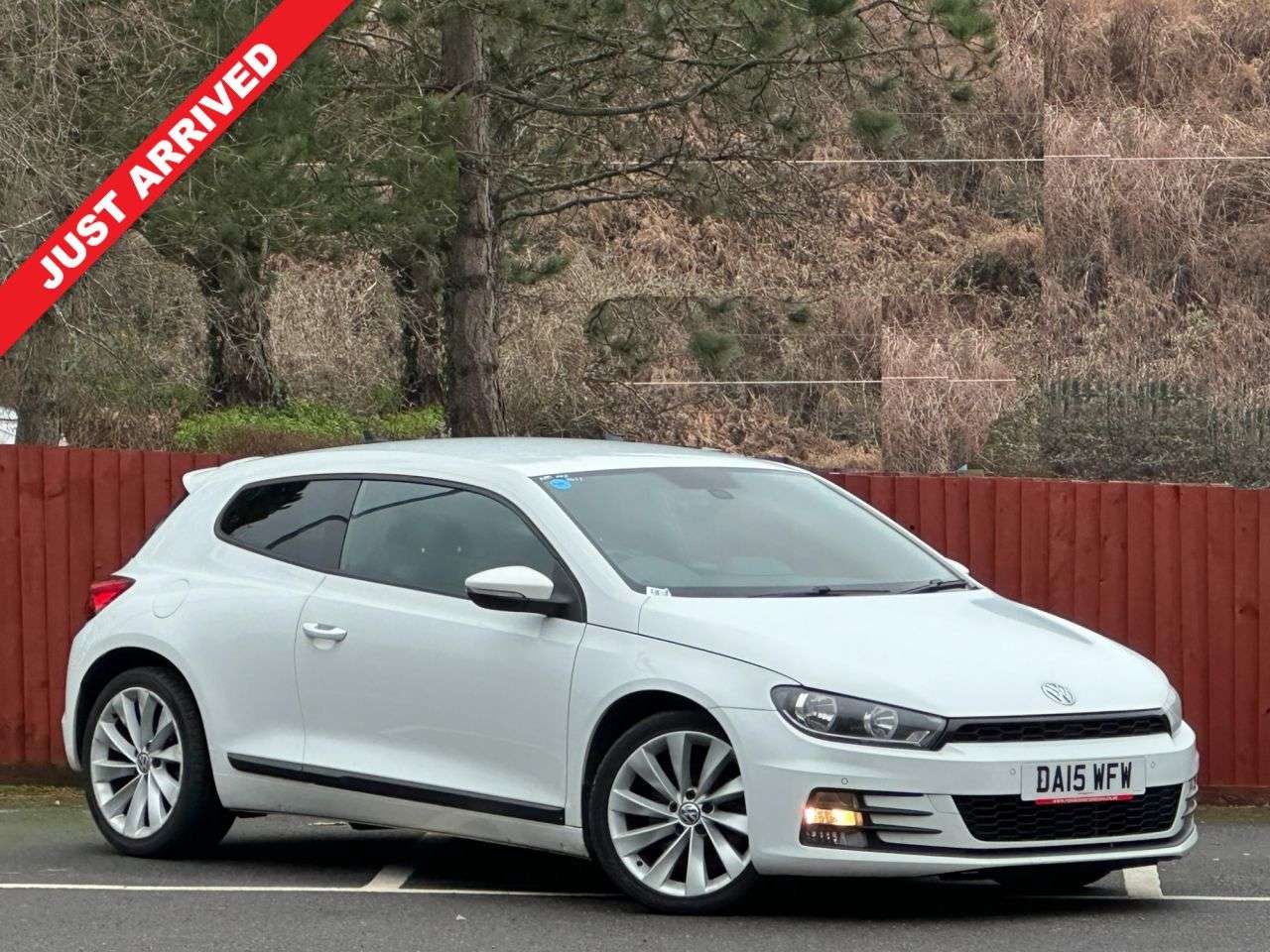 A 2015 VOLKSWAGEN SCIROCCO 2.0 TDI BlueMotion Tech GT Hatchback 3dr Diesel DSG Euro 6 (s/s) (184 ps) A 2015 VOLKSWAGEN SCIROCCO 2.0 TDI BlueMotion Tech GT Hatchback 3dr Diesel DSG Euro 6 (s/s) (184 ps)