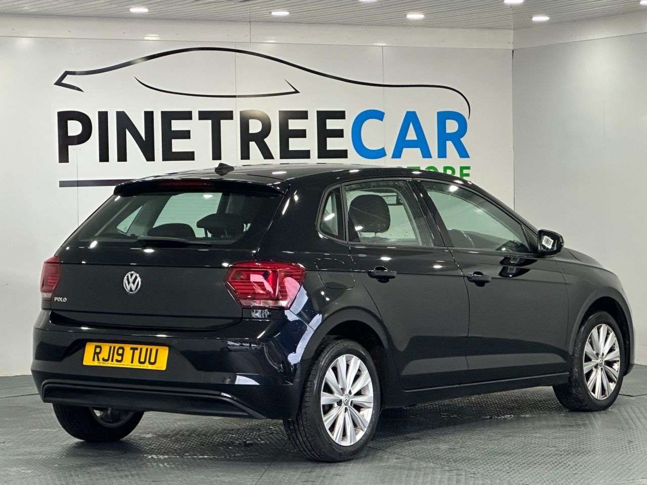 2019 VOLKSWAGEN POLO 2019 VOLKSWAGEN POLO