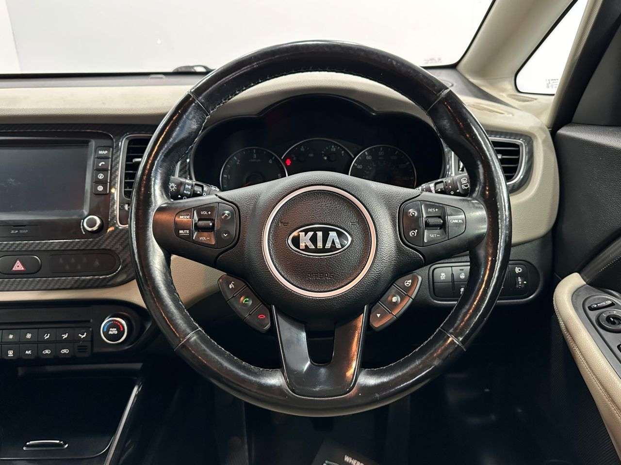 2018 KIA CARENS 2018 KIA CARENS