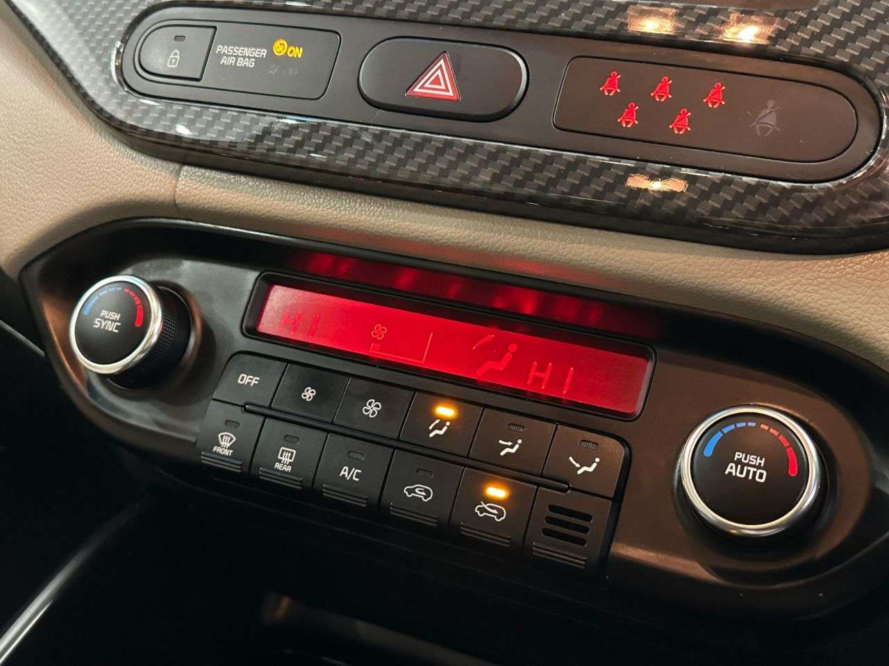 2018 KIA CARENS 2018 KIA CARENS