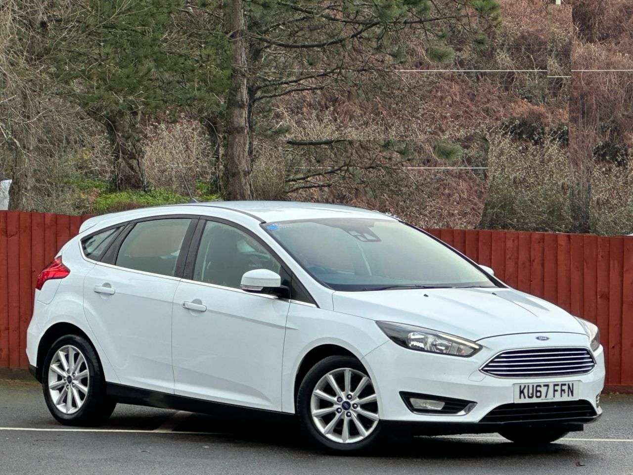 A 2017 FORD FOCUS 1.0T EcoBoost Titanium Hatchback 5dr Petrol Manual Euro 6 (s/s) (125 ps) A 2017 FORD FOCUS 1.0T EcoBoost Titanium Hatchback 5dr Petrol Manual Euro 6 (s/s) (125 ps)