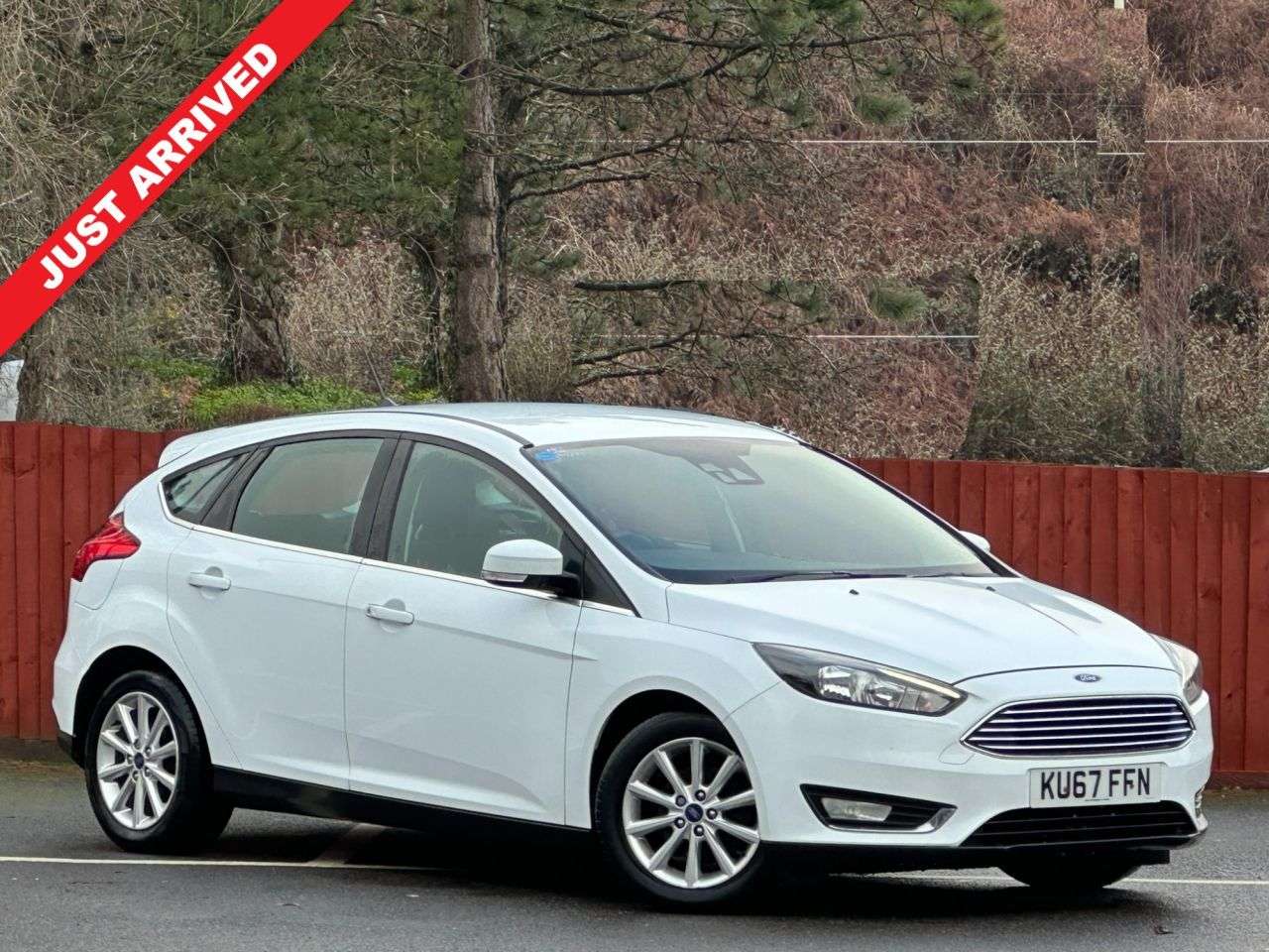 A 2017 FORD FOCUS 1.0T EcoBoost Titanium Hatchback 5dr Petrol Manual Euro 6 (s/s) (125 ps) A 2017 FORD FOCUS 1.0T EcoBoost Titanium Hatchback 5dr Petrol Manual Euro 6 (s/s) (125 ps)