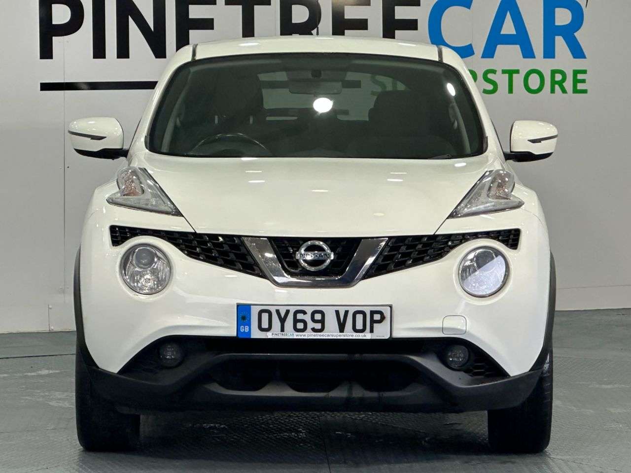 A 2019 NISSAN JUKE 1.6 Acenta SUV 5dr Petrol Manual Euro 6 (112 ps) A 2019 NISSAN JUKE 1.6 Acenta SUV 5dr Petrol Manual Euro 6 (112 ps)