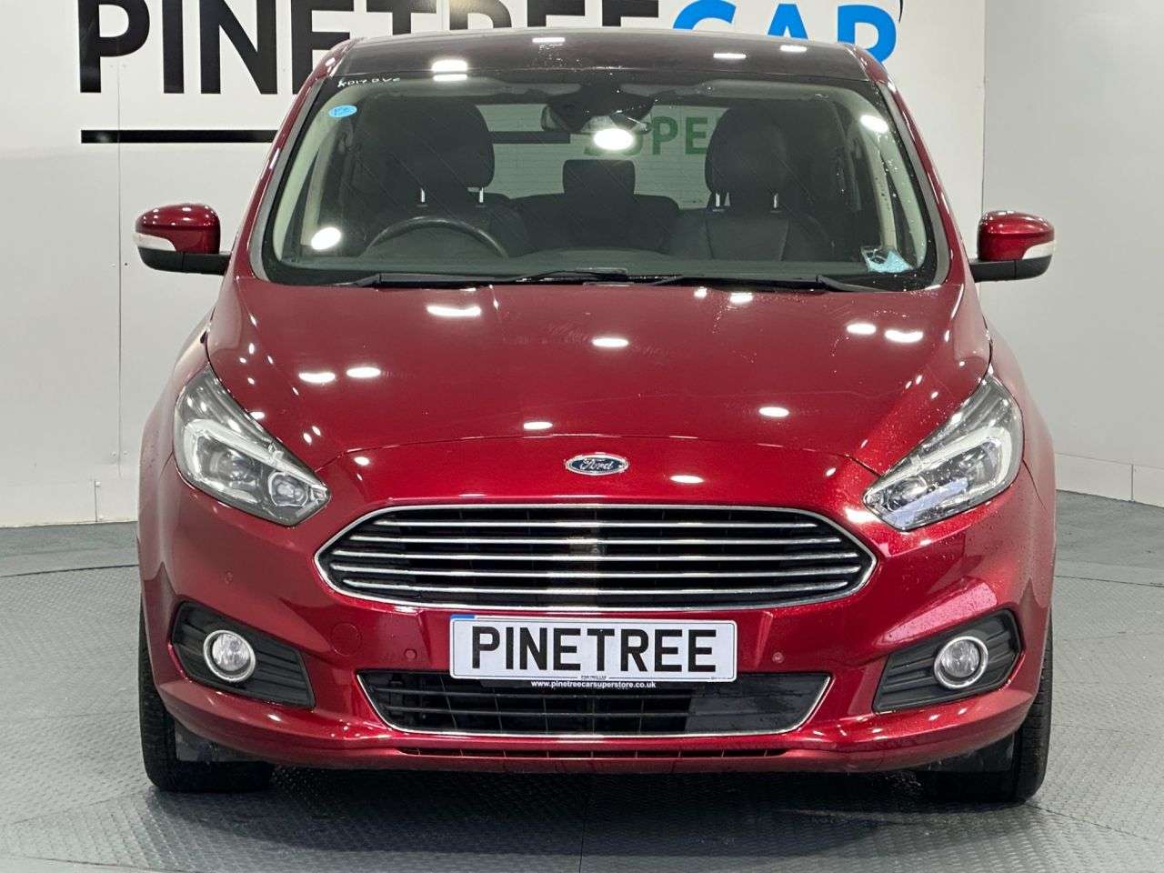 A 2017 FORD S-MAX 2.0 TDCi Titanium MPV 5dr Diesel Powershift Euro 6 (s/s) (180 ps) A 2017 FORD S-MAX 2.0 TDCi Titanium MPV 5dr Diesel Powershift Euro 6 (s/s) (180 ps)