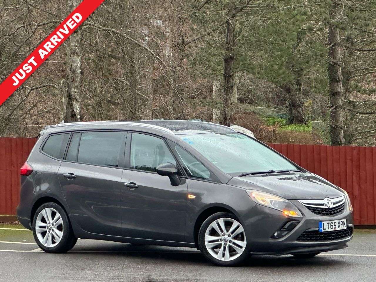 A 2015 VAUXHALL ZAFIRA TOURER 1.4i Turbo SRi MPV 5dr Petrol Manual Euro 6 (140 ps) A 2015 VAUXHALL ZAFIRA TOURER 1.4i Turbo SRi MPV 5dr Petrol Manual Euro 6 (140 ps)