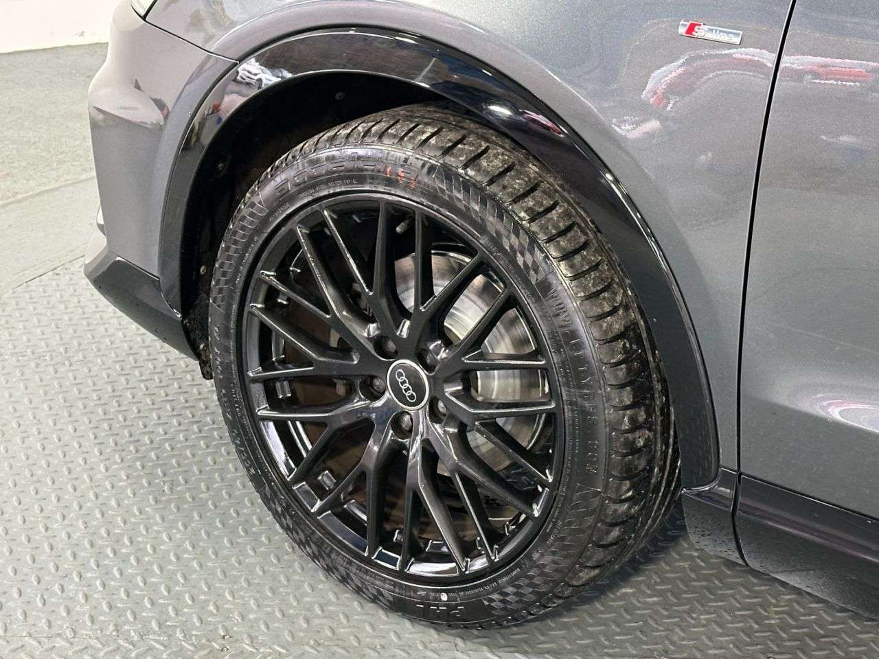 2018 AUDI Q3 2018 AUDI Q3